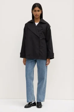 Arden Short Mac Jacket