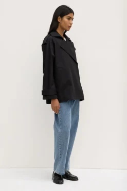 Arden Short Mac Jacket