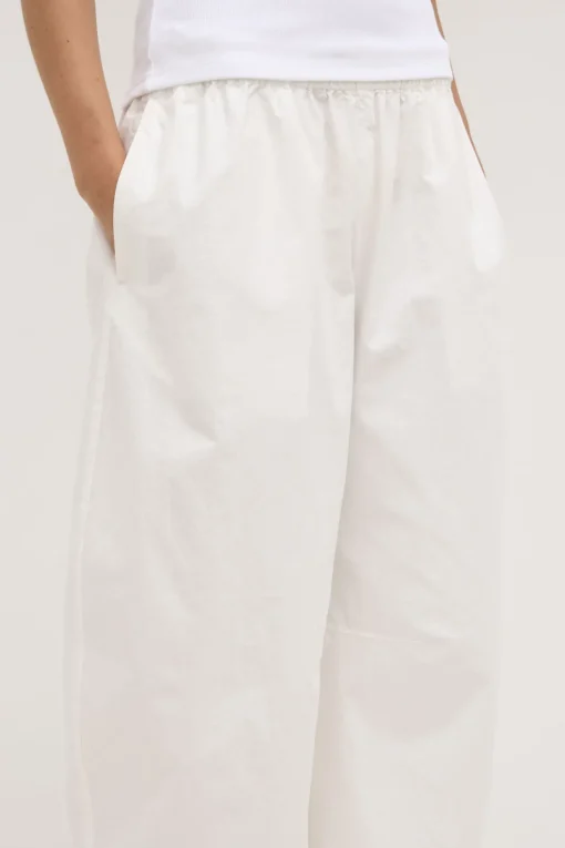 Lola Barrel Pant