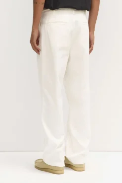 Miles Pleated Chino