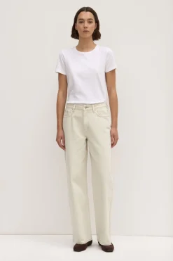 Womens Relaxed Jean
