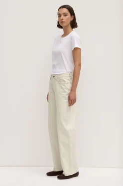 Womens Relaxed Jean